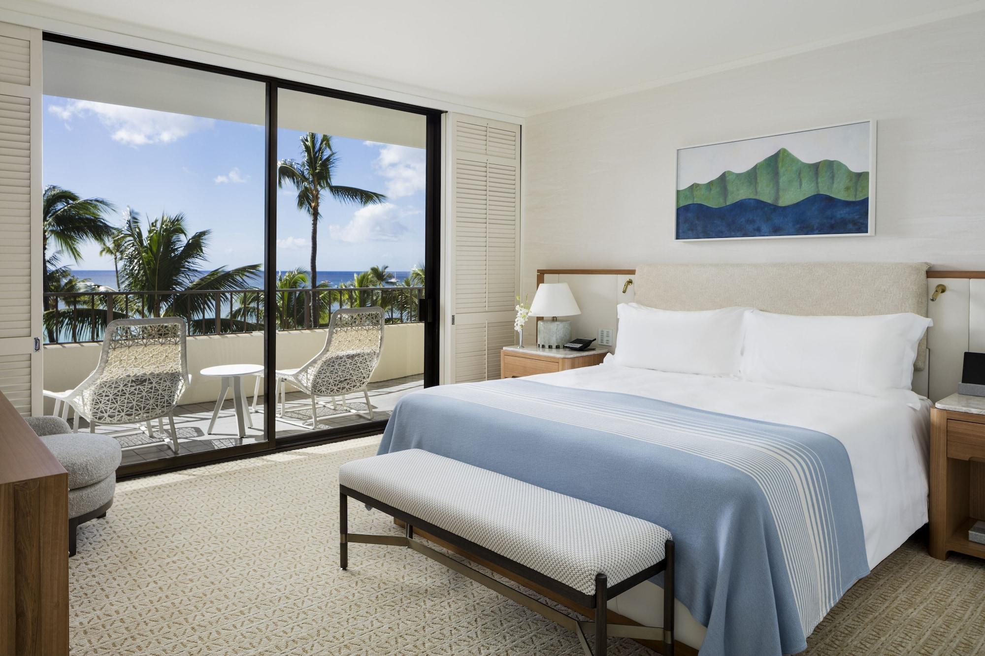 Halekulani - No Resort Fee Хонолулу Екстериор снимка A bedroom at the Four Seasons Resort Maui